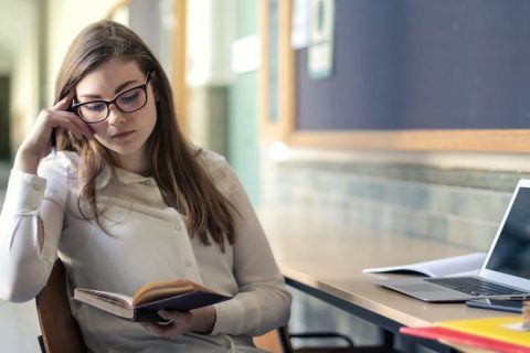 أدرس في الجزائر